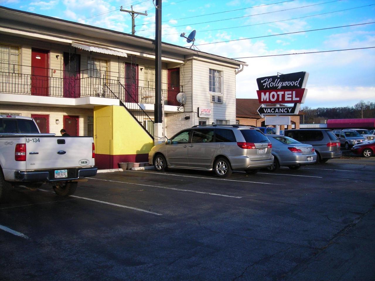 Hollywood Motel Kenova Extérieur photo